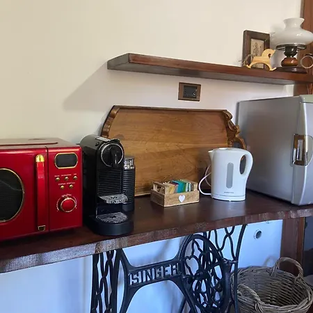 Perros Hermanos Bed & Breakfast